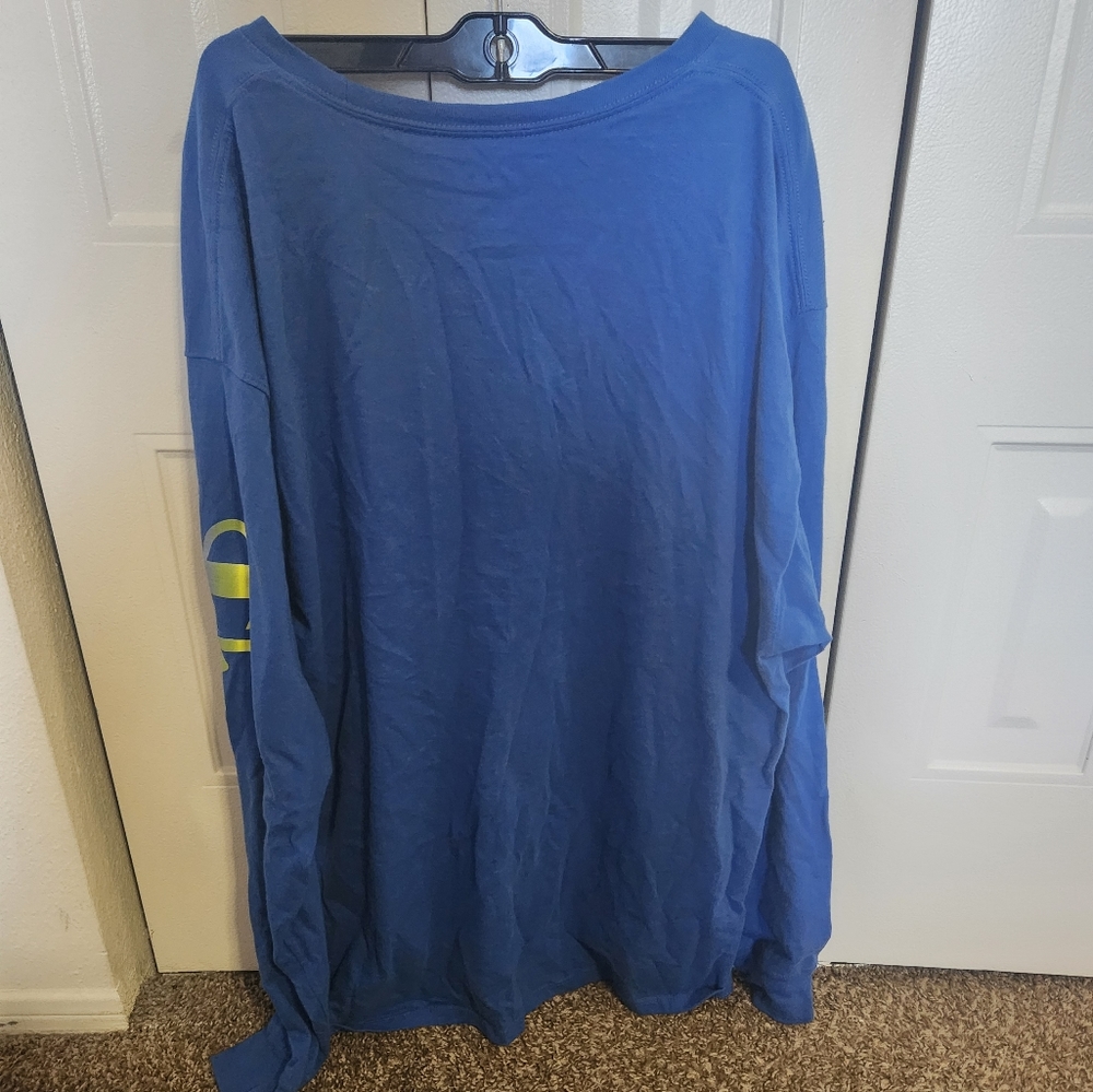 Champion - Picture 3 of 4